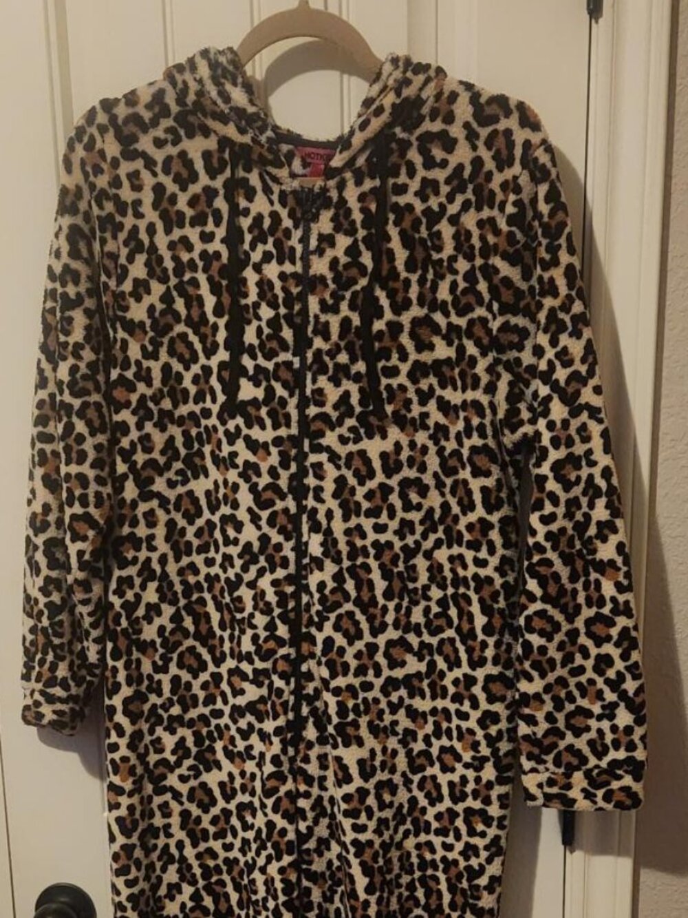 Adult Cheetah Onsie - L